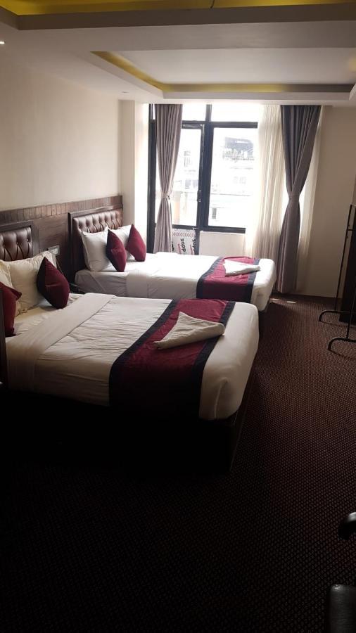 Hotel De Universal กาฐมาณฑุ ภายนอก รูปภาพ