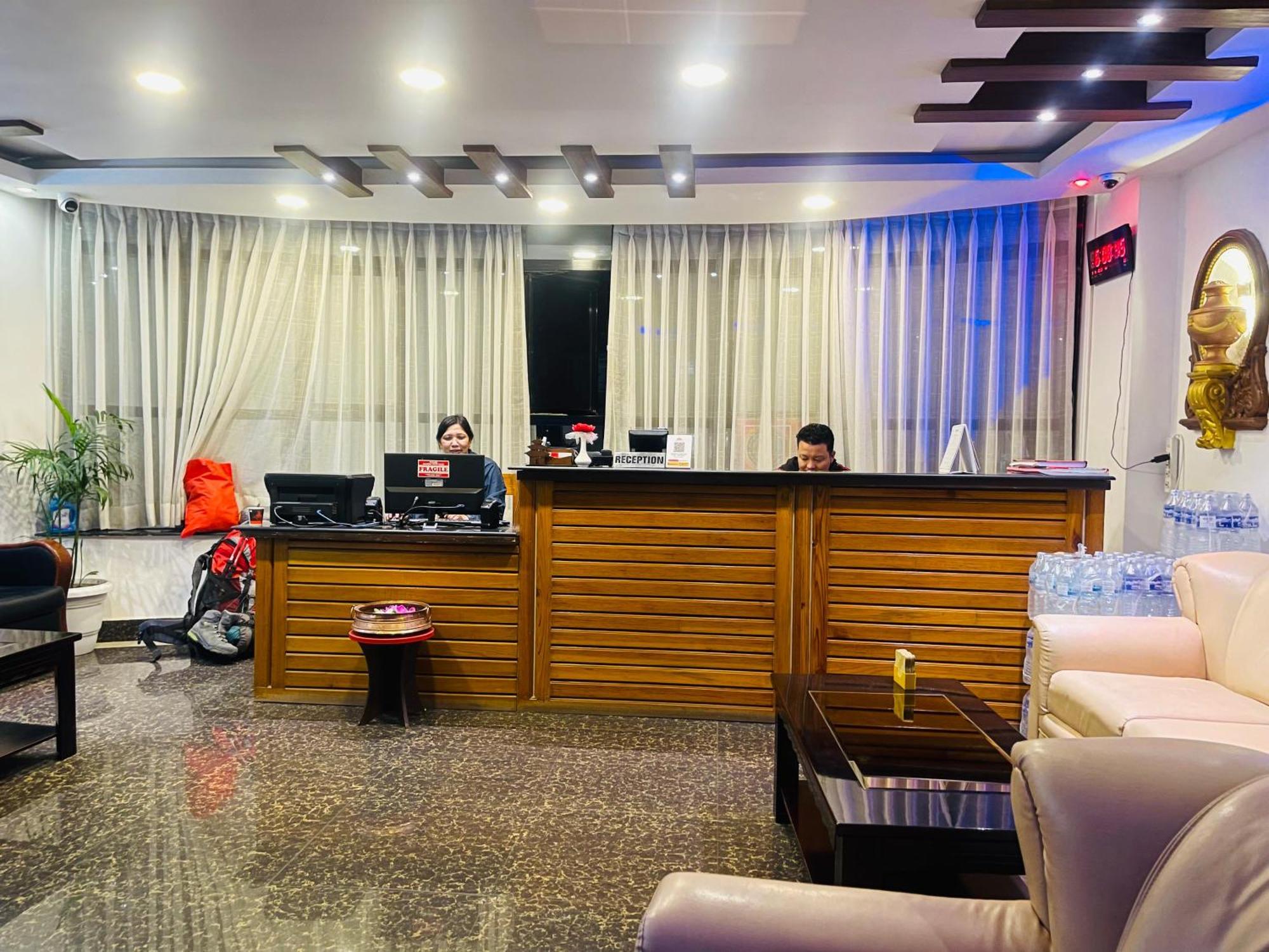 Hotel De Universal กาฐมาณฑุ ภายนอก รูปภาพ